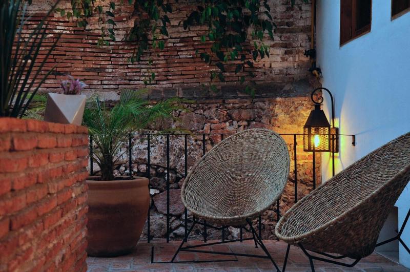 Clandestino Hotel - Adults Only image