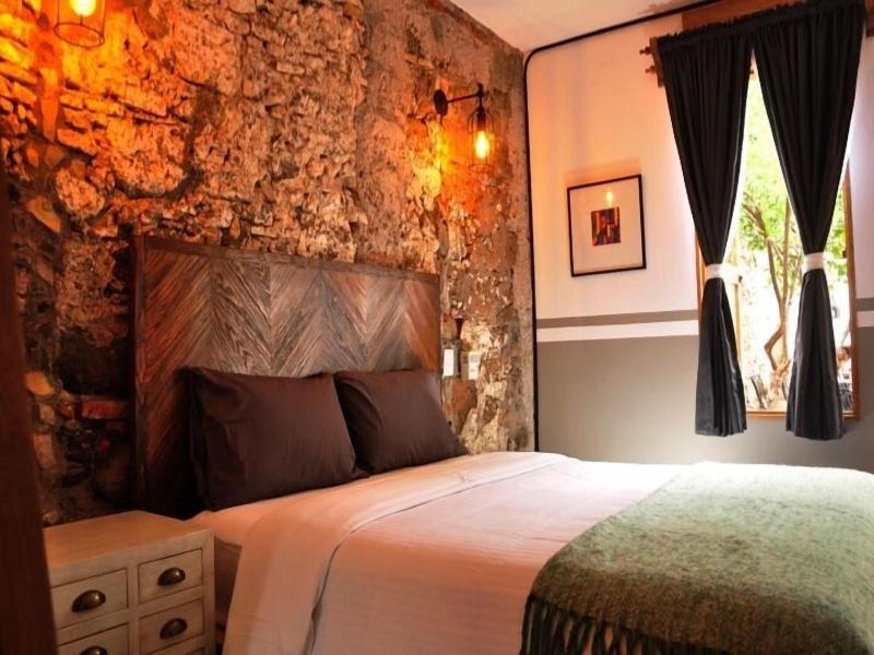 Clandestino Hotel - Adults Only image