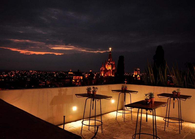 Clandestino Hotel - Adults Only image