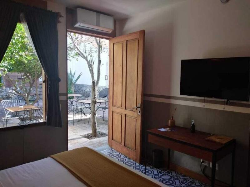 Clandestino Hotel - Adults Only image