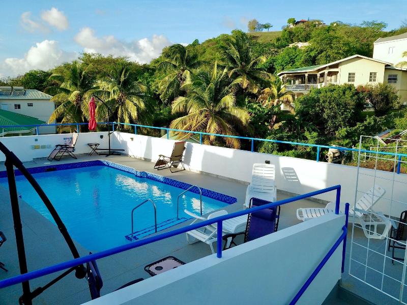 Blue Star Apartments and Hotel image