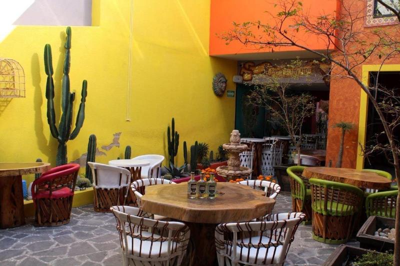 EklÃ©ctic Hotel Boutique image