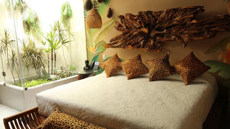 EklÃ©ctic Hotel Boutique image
