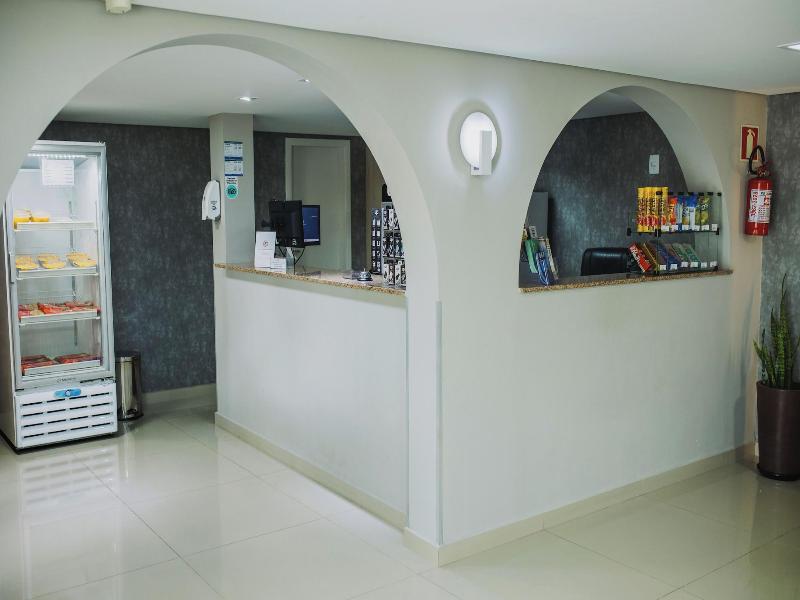 Esquina Batel Hotel image