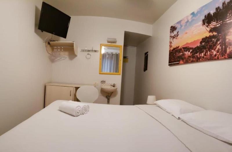 Esquina Batel Hotel image