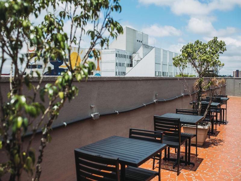 Esquina Batel Hotel image