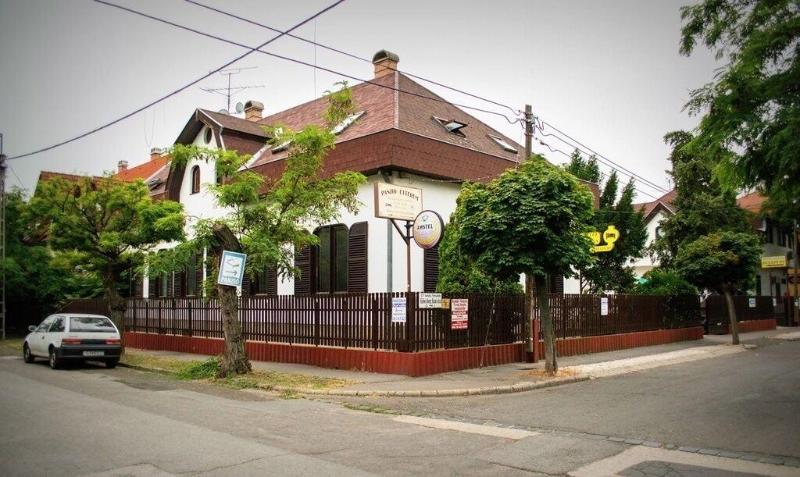 Hotel Palota image