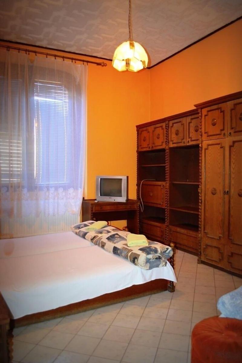 Hotel Palota image