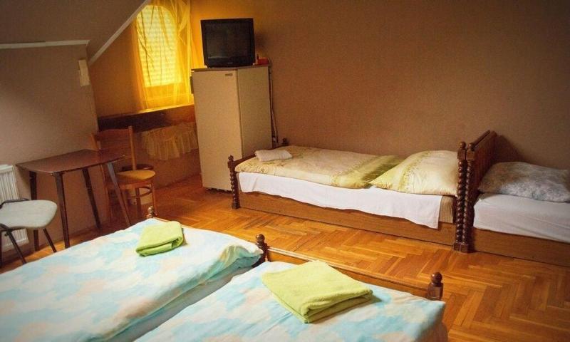 Hotel Palota image