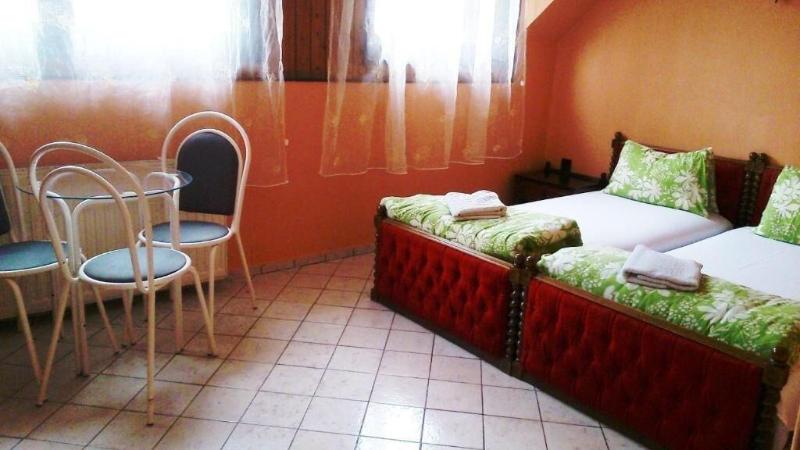 Hotel Palota image