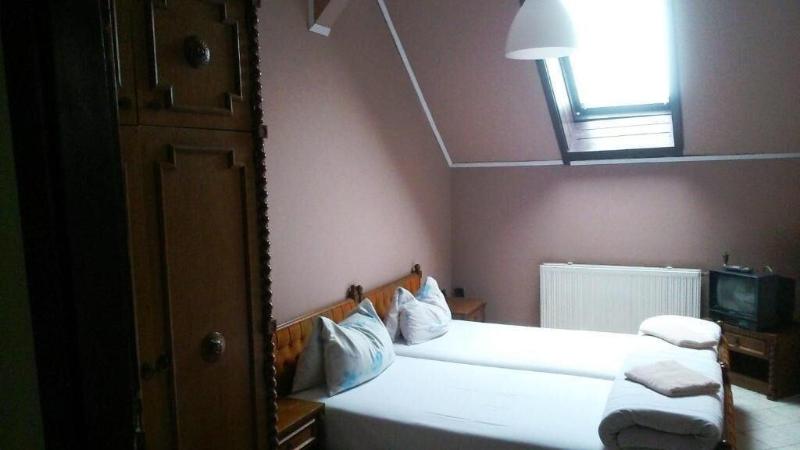 Hotel Palota image