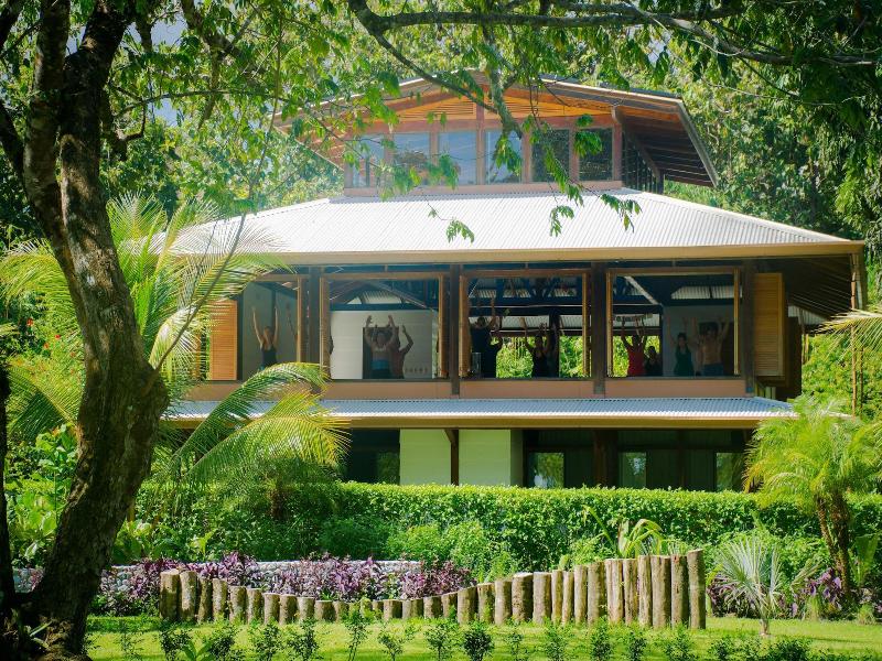 Blue Osa Yoga Retreat & Spa