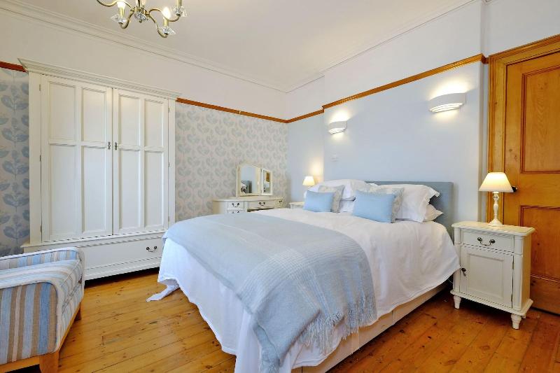 Aberdeen Lighthouse Cottages image
