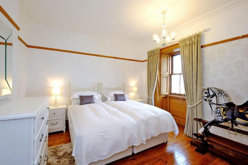 Aberdeen Lighthouse Cottages image