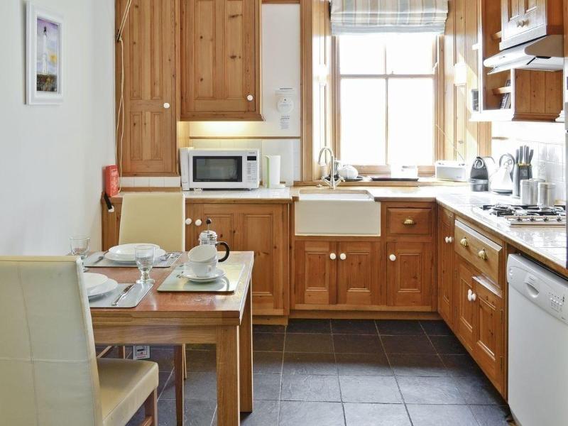 Aberdeen Lighthouse Cottages image