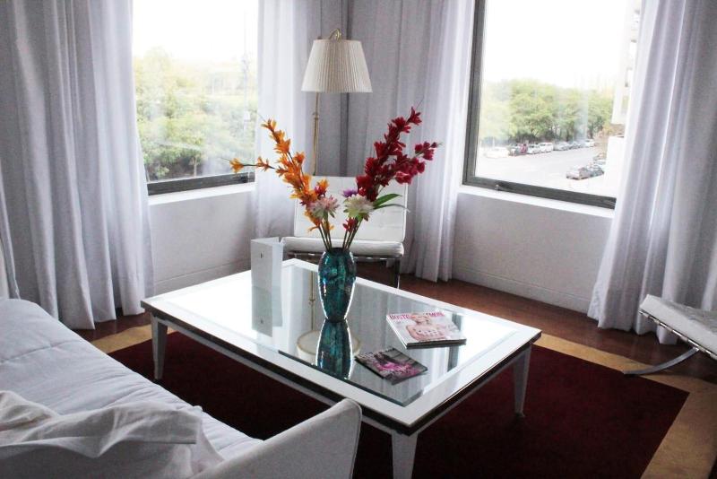 Residence Master Suite in PorteÃ±o Building image