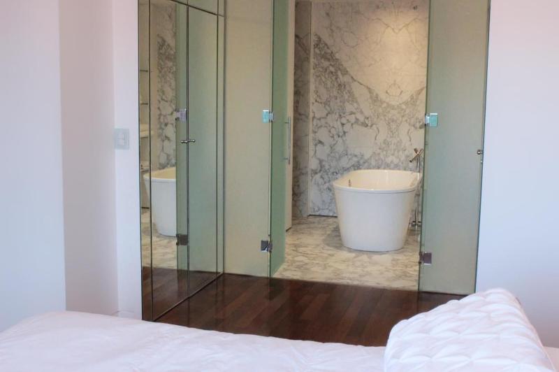 Residence Master Suite in PorteÃ±o Building image