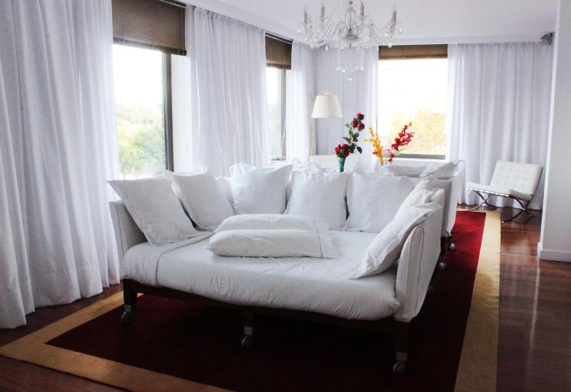 Residence Master Suite in PorteÃ±o Building image