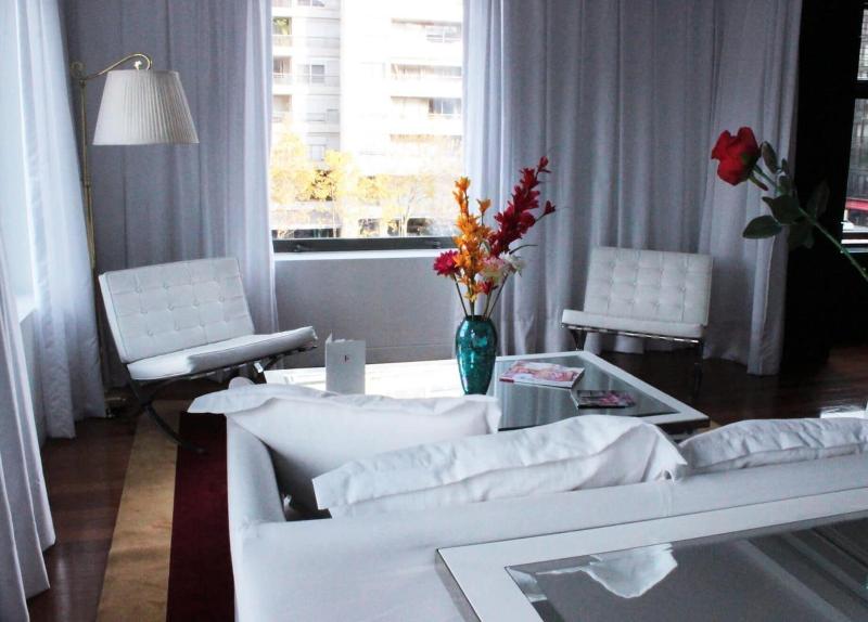 Residence Master Suite in PorteÃ±o Building image