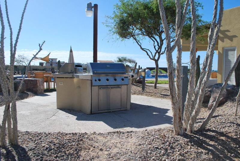 Encanto Living 0504 -2BR by Kivoya