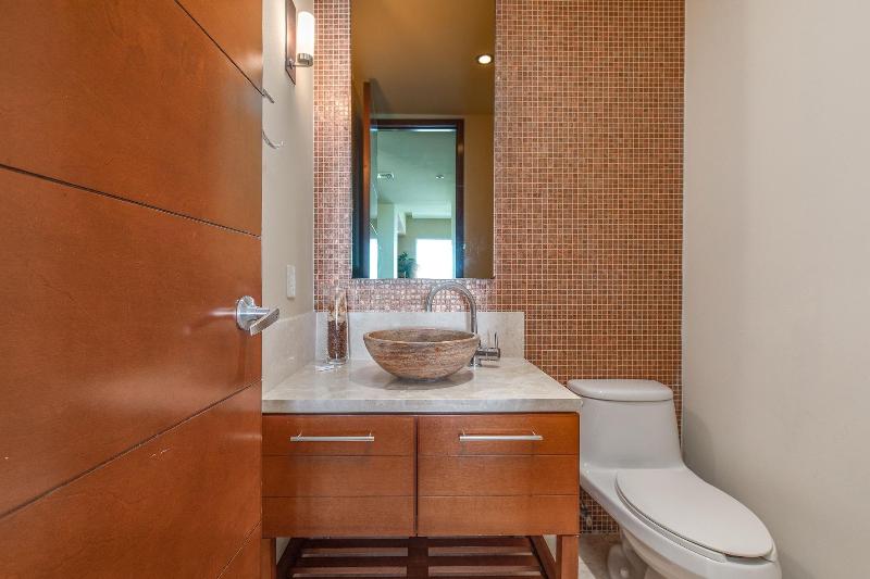 Encanto Living 0504 -2BR by Kivoya
