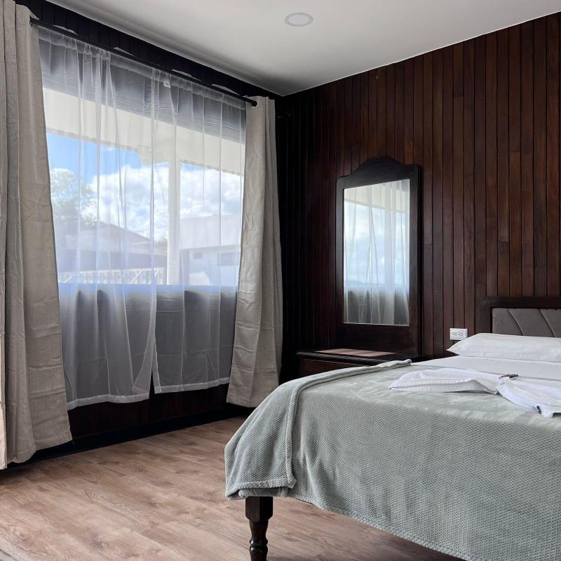 Hotel Naralit image