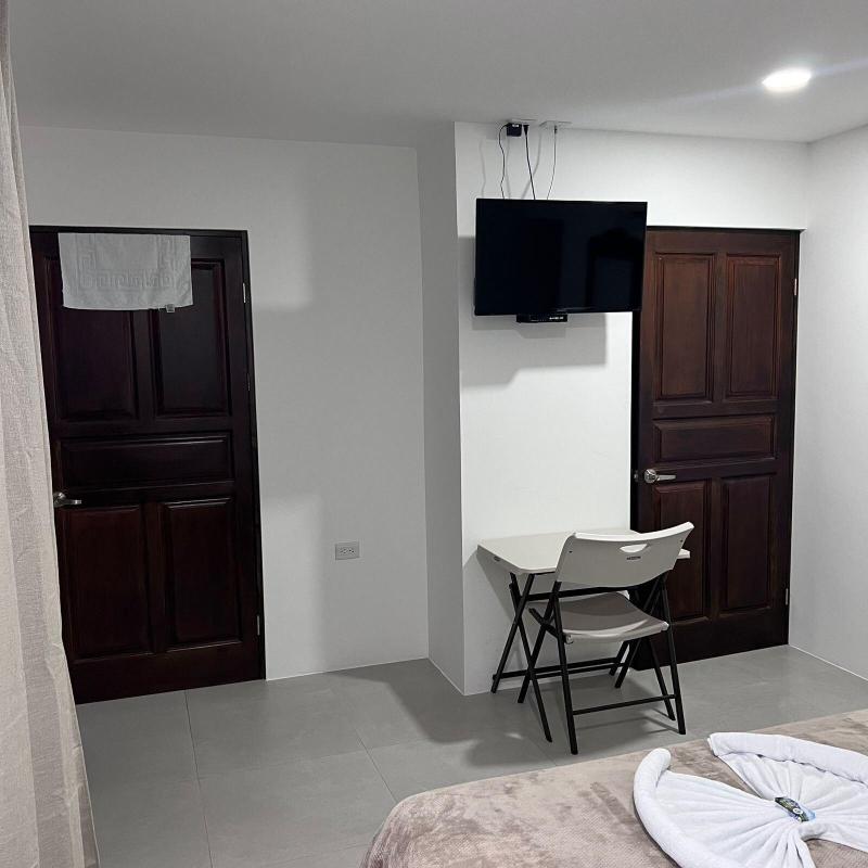Hotel Naralit image