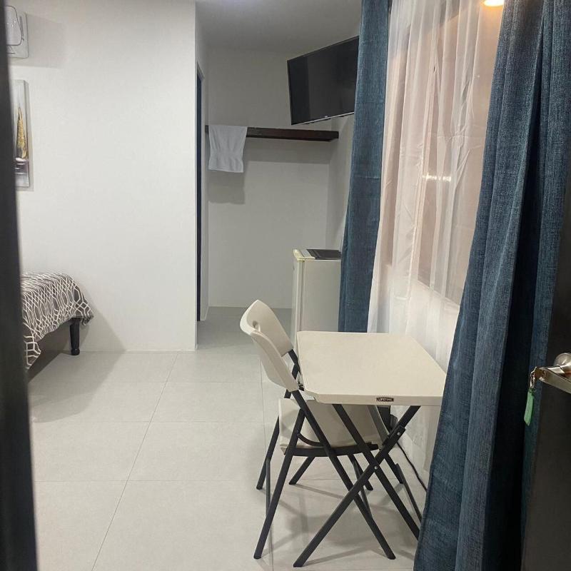 Hotel Naralit image