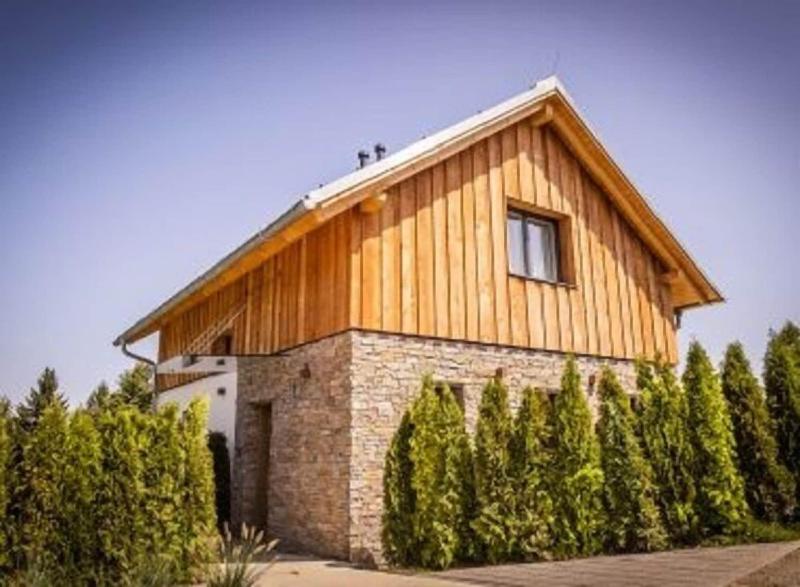 Golden Hill Country Chalets & Suites image