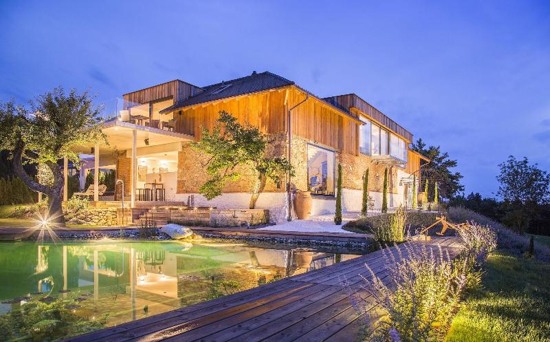 Golden Hill Country Chalets & Suites image