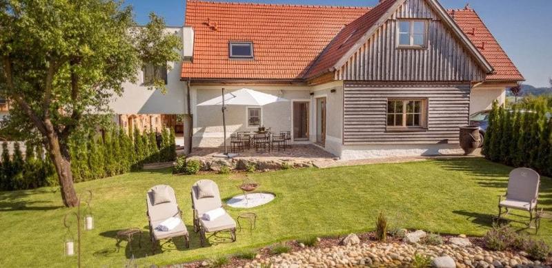 Golden Hill Country Chalets & Suites image