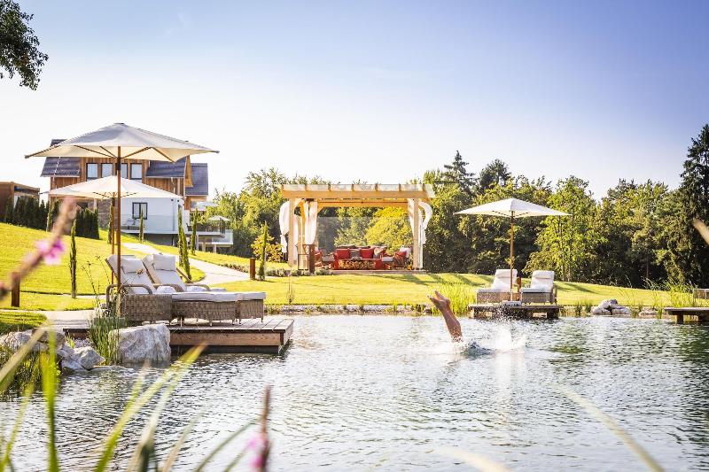 Golden Hill Country Chalets & Suites image
