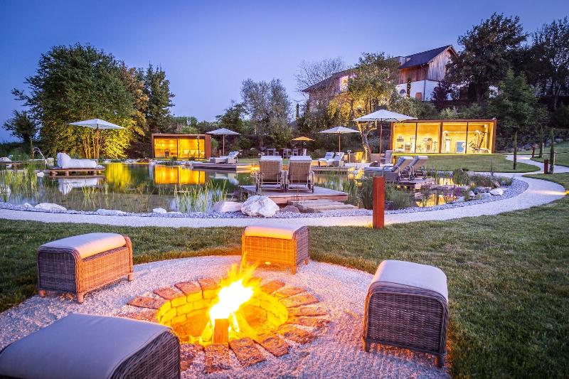 Golden Hill Country Chalets & Suites image