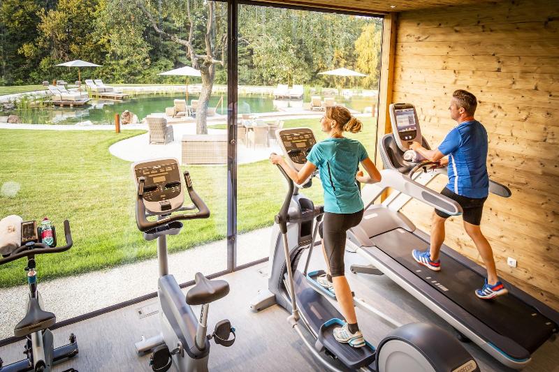 Golden Hill Country Chalets & Suites image