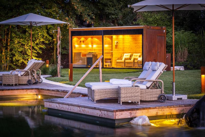 Golden Hill Country Chalets & Suites image