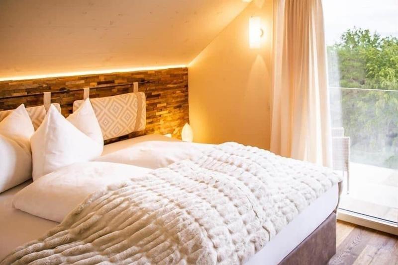 Golden Hill Country Chalets & Suites image