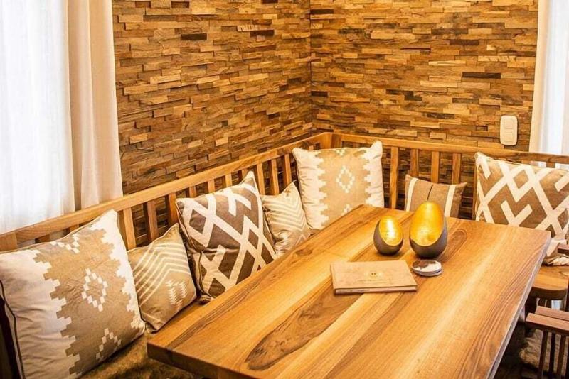 Golden Hill Country Chalets & Suites image