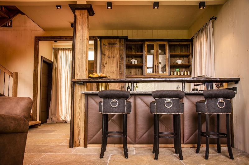 Golden Hill Country Chalets & Suites image