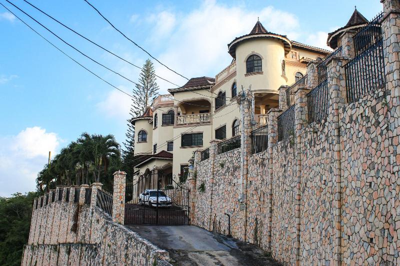 Clarridge View Guest House image