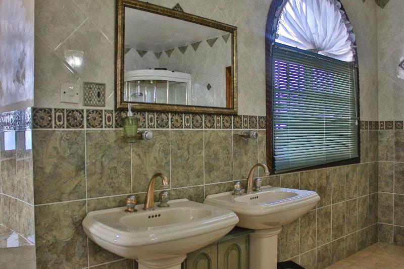 Clarridge View Guest House image