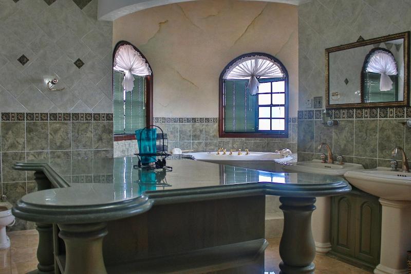 Clarridge View Guest House image