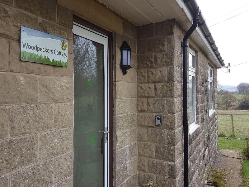 Woodpeckers Cottage image
