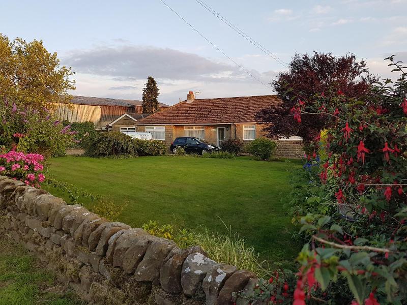 Woodpeckers Cottage image