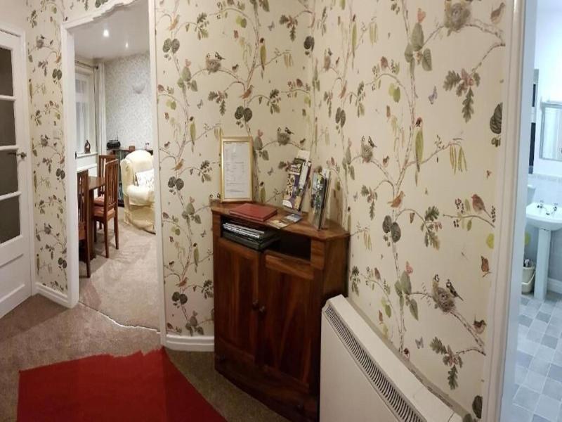 Woodpeckers Cottage image