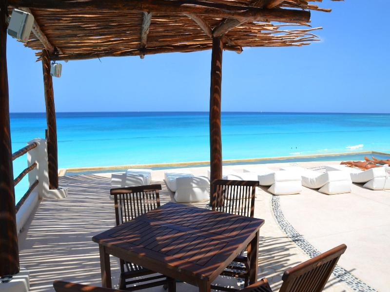 Amigo Rental image