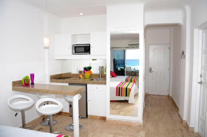 Amigo Rental image