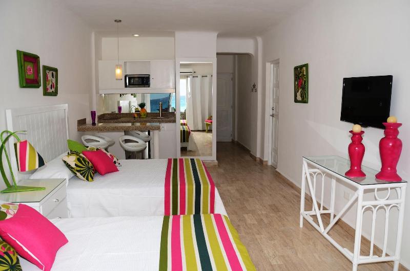 Amigo Rental image