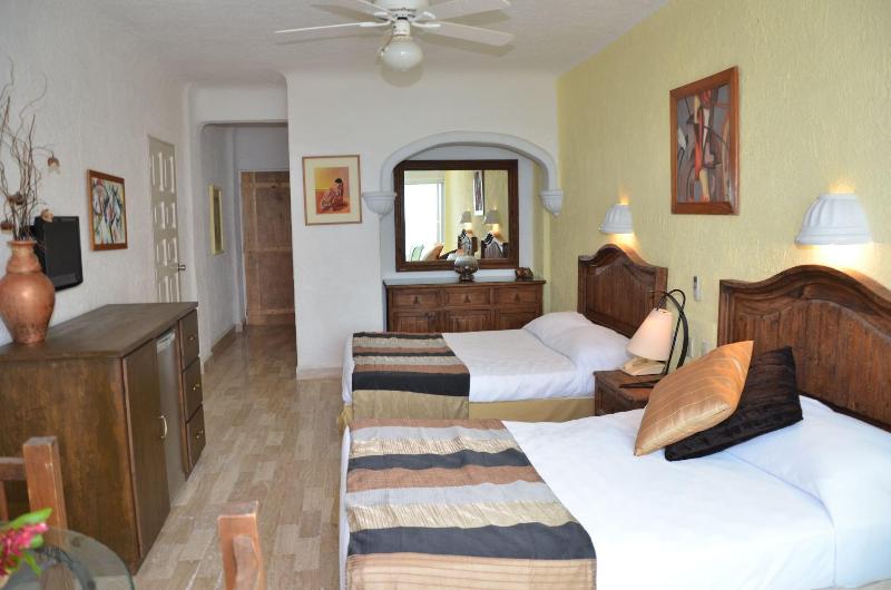Amigo Rental image
