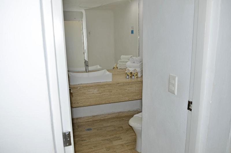 Amigo Rental image