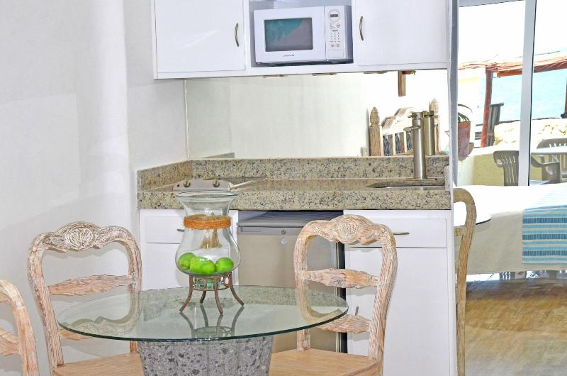 Amigo Rental image